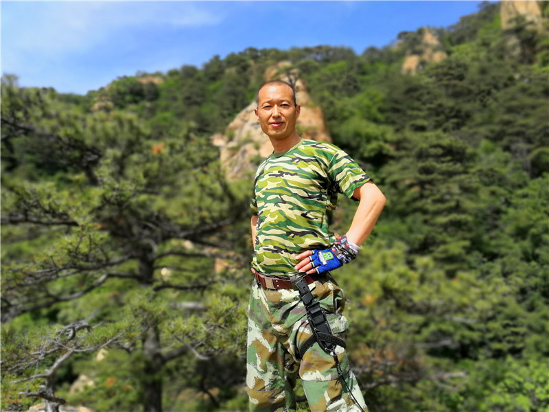 汉道洛克x生存刀暴力测试,户外生存实用工具推荐