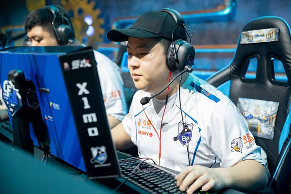 CFPL丨名将X1mo再回情久大魔王之名将持续发光