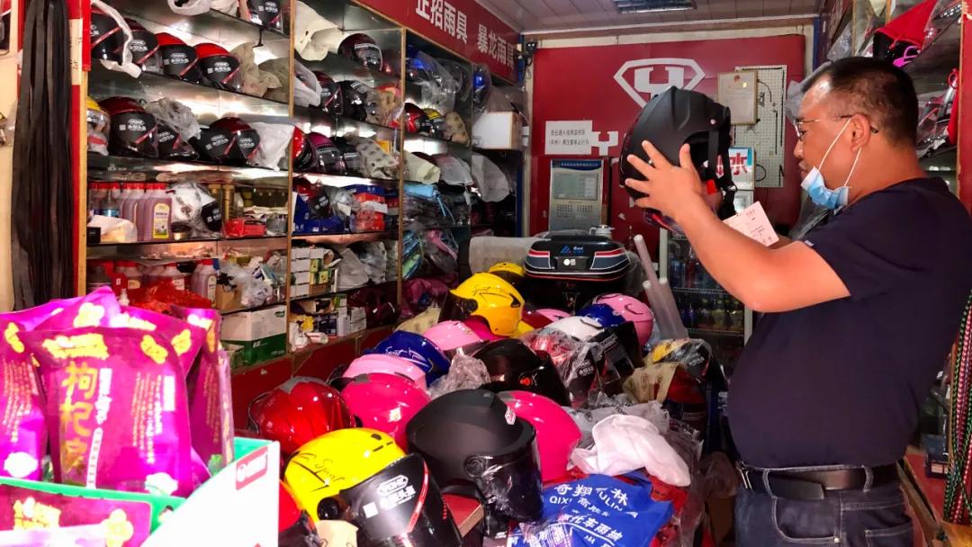 以前10块，现在30没货，外地商贩纷纷涌入岳阳收购