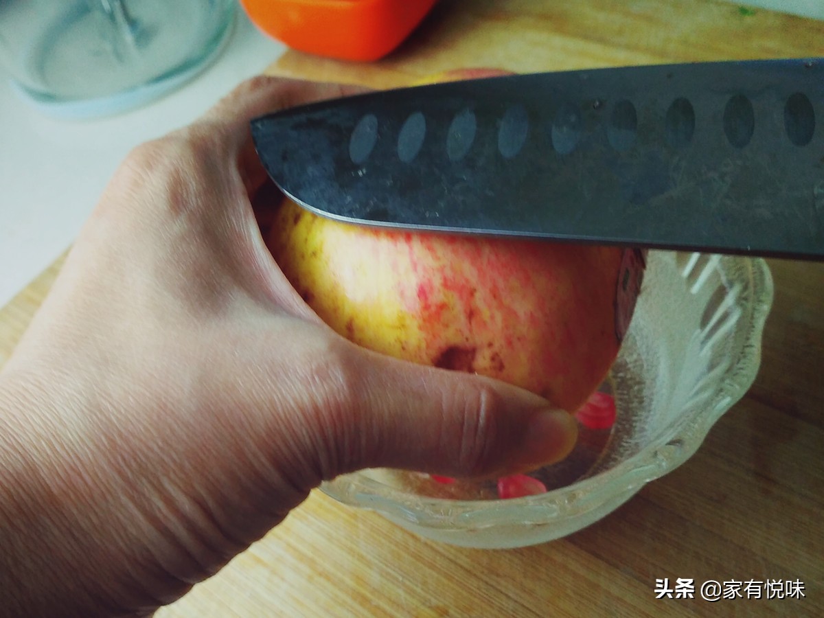 推荐四种方法轻松剥石榴,怎么快速的剥石榴小窍门