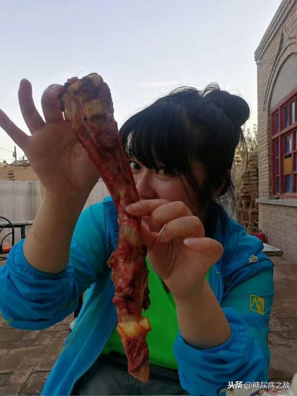 一型糖尿病必须一天打四针,患糖尿病31年每天吃20多种东西