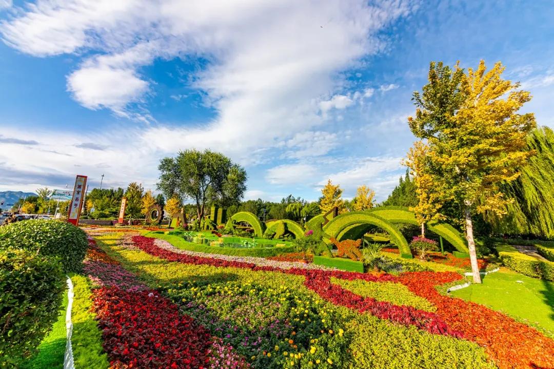 人间最美的旅游地,人间最美四月天去哪里玩