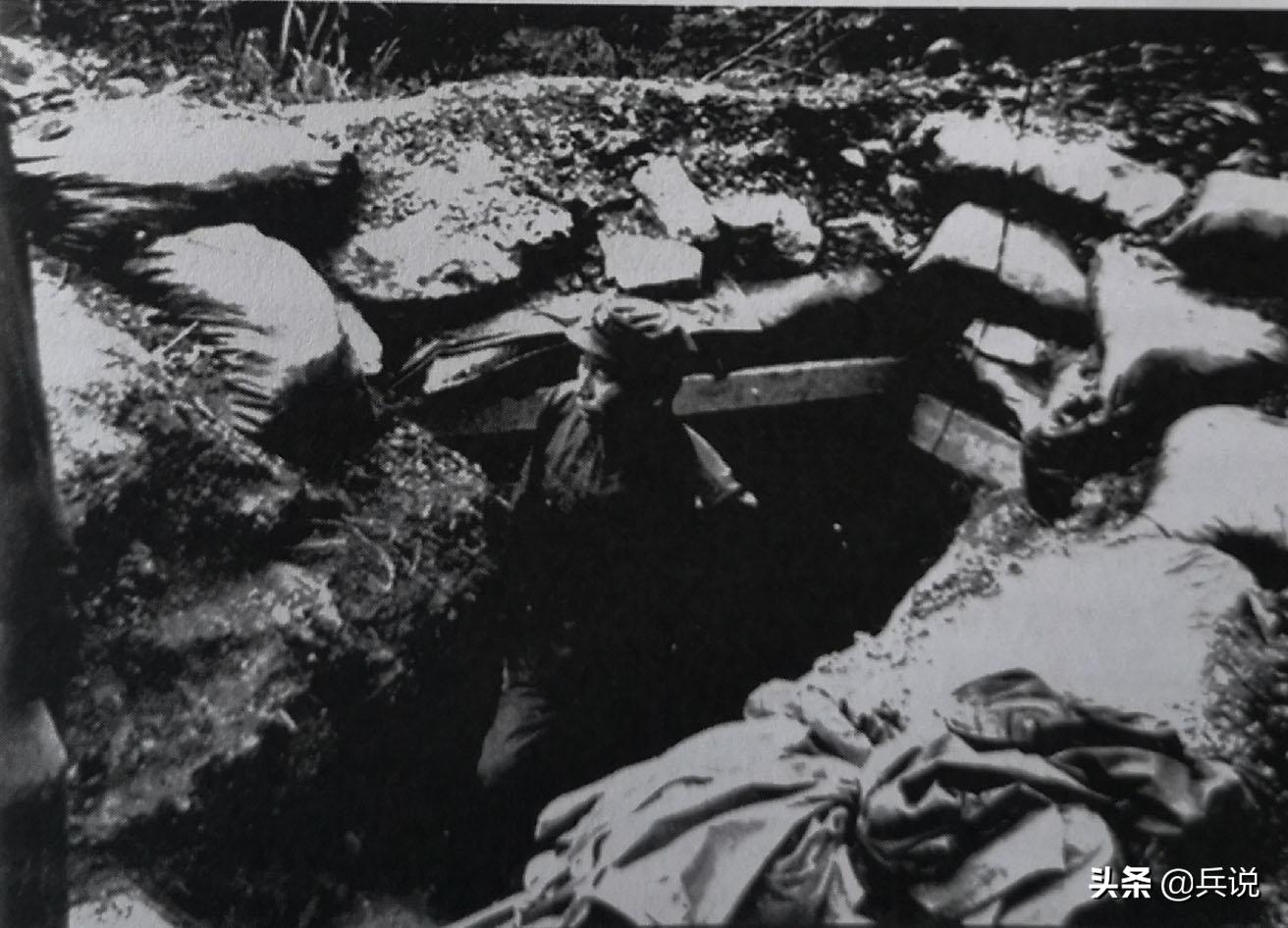 32师撤下老山备战,亲属纷纷探望,师规定:大年初六,全部离队