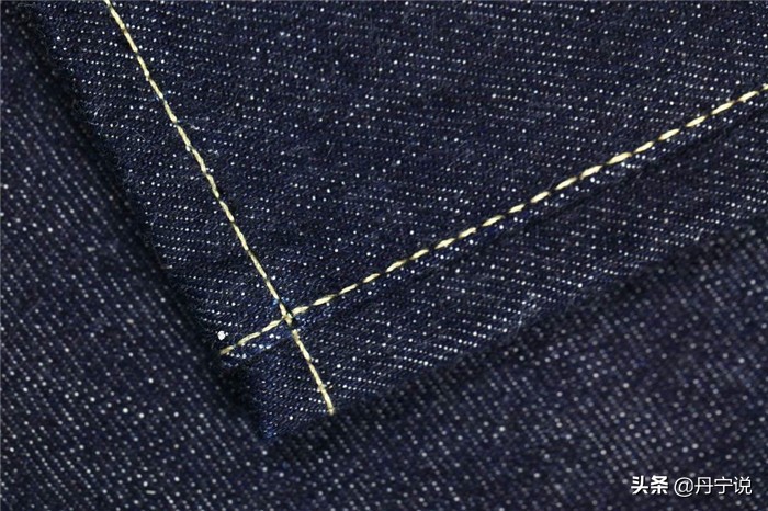 所有品牌牛仔裤,所有牛仔裤的品牌带红色条纹