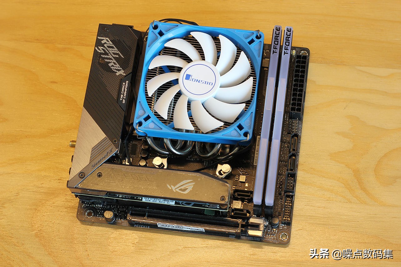 超频三蜂鸟100机箱,超频3蜂鸟i100装机