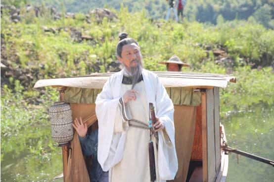 “杜甫对李白情深,李白对杜甫情浅”?读了这首诗,你就懂了