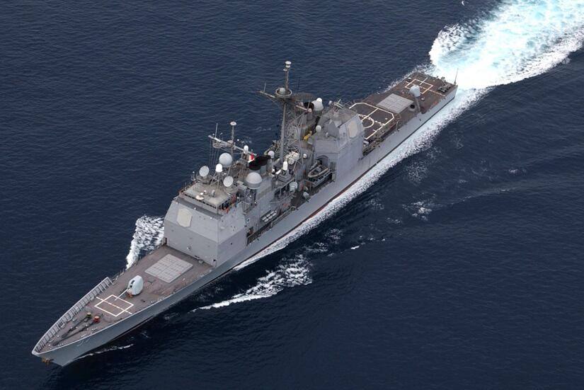 提康德罗加级巡洋舰和055对比,052c型导弹驱逐舰和最新型的054a