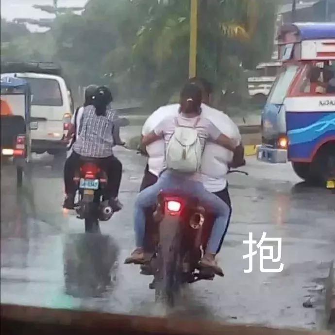 周洁琼解散韩团视频,周洁琼的团怎么解散了