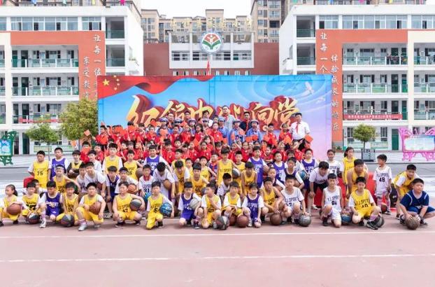 河镇中心小学少年先锋队入队仪式,思源实验学校少先队入队仪式