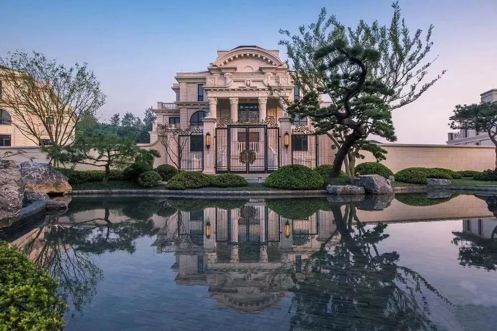 在重庆买一套顶级豪宅是什么体验,重庆必买的10大豪宅