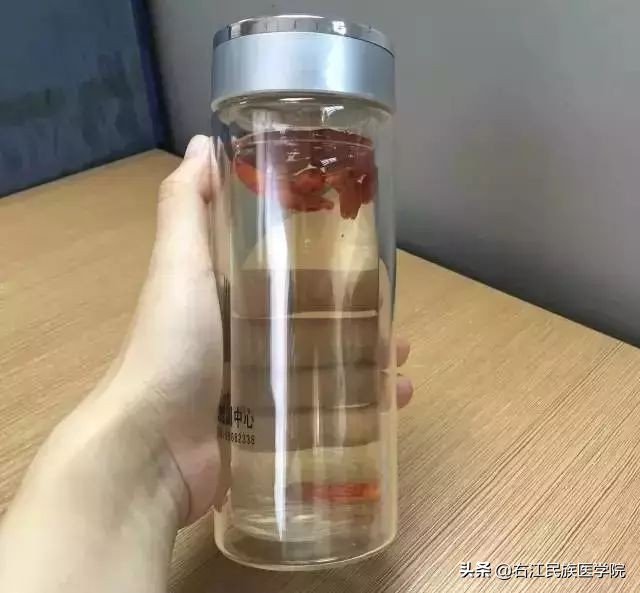 问君能有几多愁花蕊夫人和赵光义,问君能有几多愁现代诗句