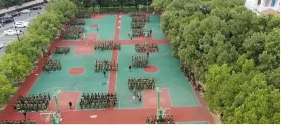 新中国第一所私立高中诞生在安吉，“掌门人”当初办学是为了他们……