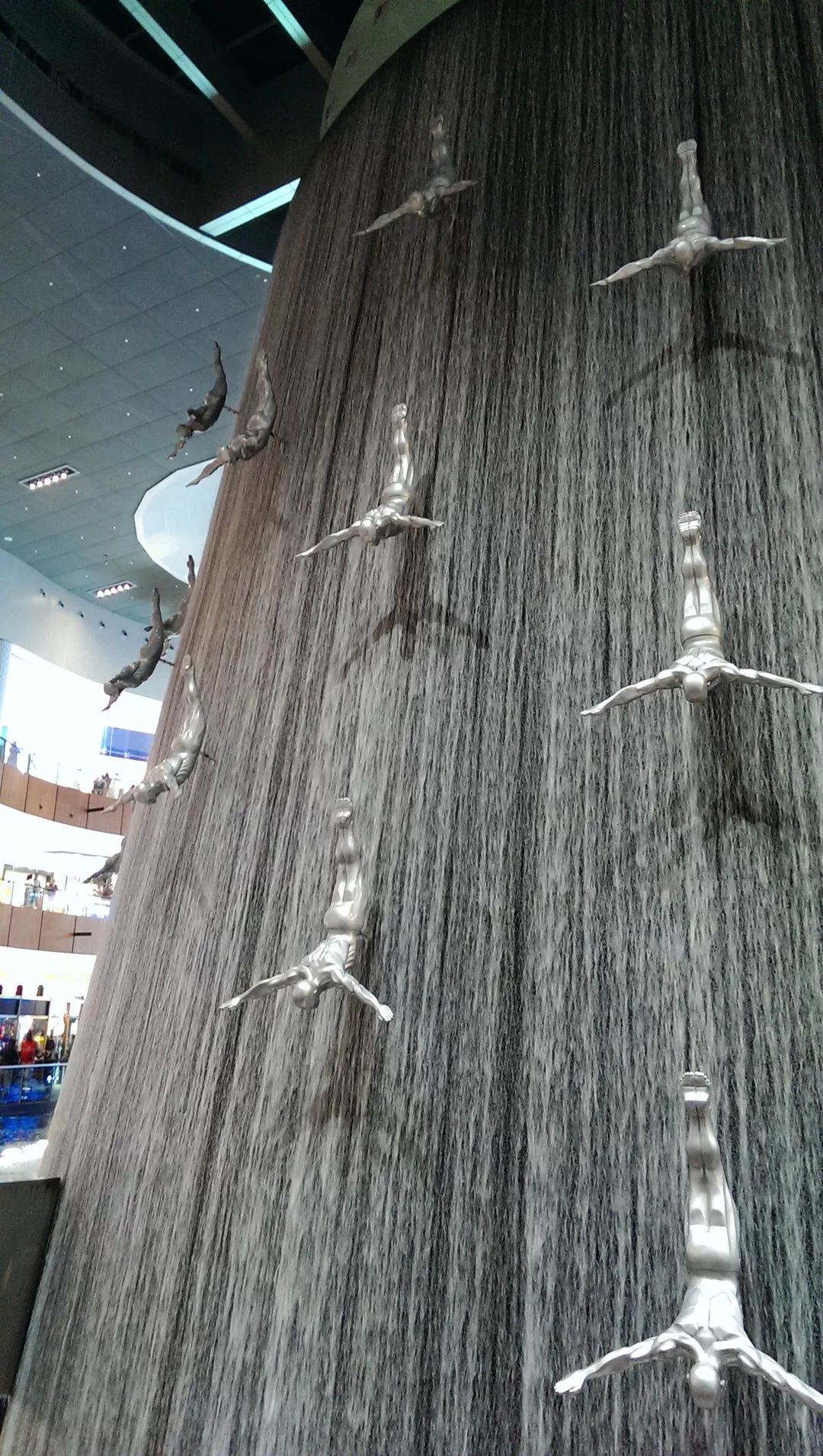 神秘的迪拜奢侈品,迪拜世界顶级奢侈品店