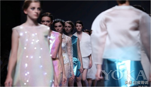 欧根纱面料是什么材质做的,欧根纱是什么质感