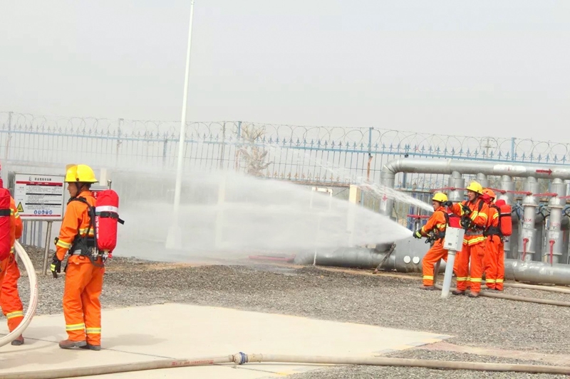 扎根岗位，青春无悔---记西北油田治安消防中心特勤三队班长张弛
