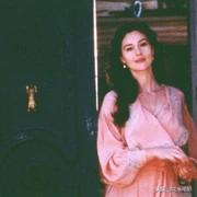 13岁青春叛逆期的男孩,13岁男孩进入青春期有什么变化