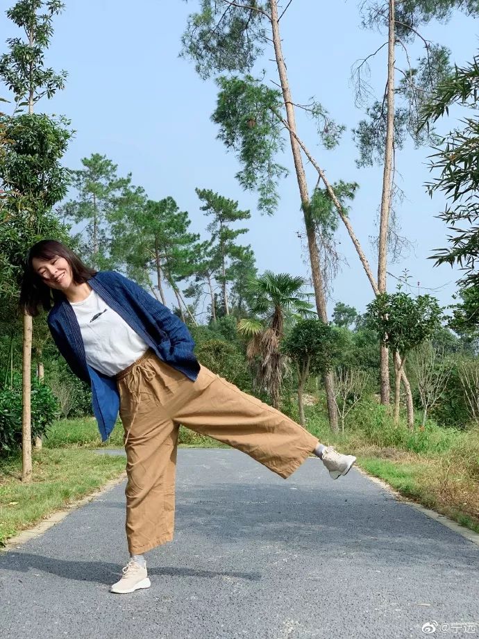 十年前的美女主播去哪了,十年前离开央视的女主持人