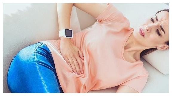 女人得了子宫肌瘤有哪些症状,子宫肌瘤下半身出血