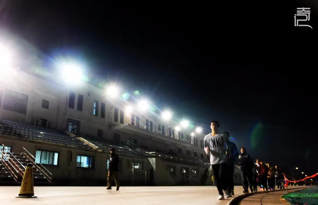 攀登30年，一群北大人的致青春