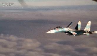 即使机毁人亡,也要找刺激!为何俄飞行员总爱杂耍式飞行选技巧