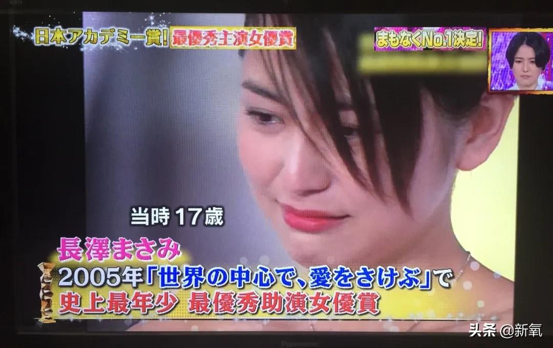 12岁腿长超出相框，因畸形审美被喷到息影，如今纯欲人设全网叫好