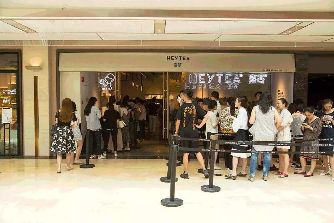 你知道哪些网红赚大钱的路子,开个网红奶茶店大概要多少钱