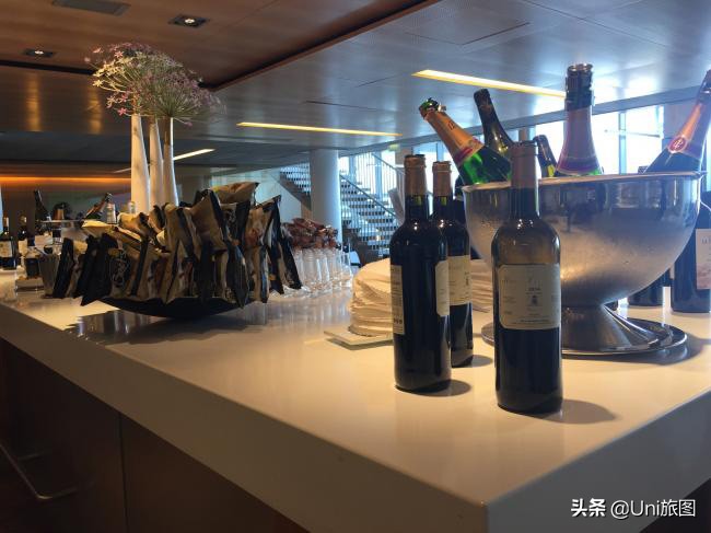 海外华人2019故乡行:去看看水漫金山的镇江金山江天禅寺,这个才是真正的金山寺,它今年真的没有被淹