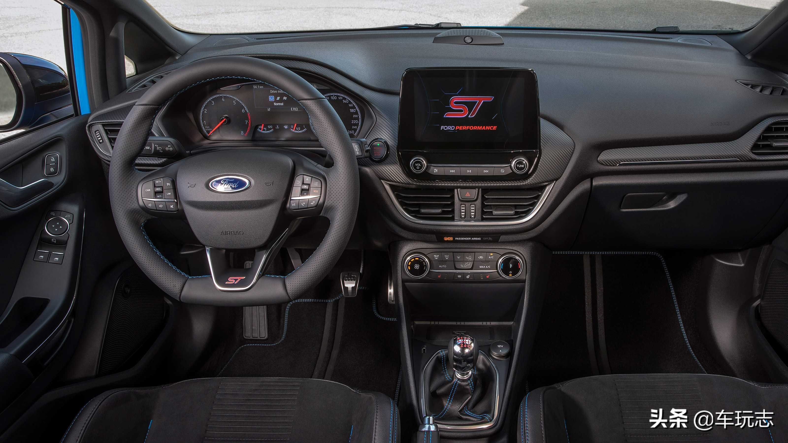 福特性能车小钢炮嘉年华st,嘉年华st1.5t和福克斯同款吗