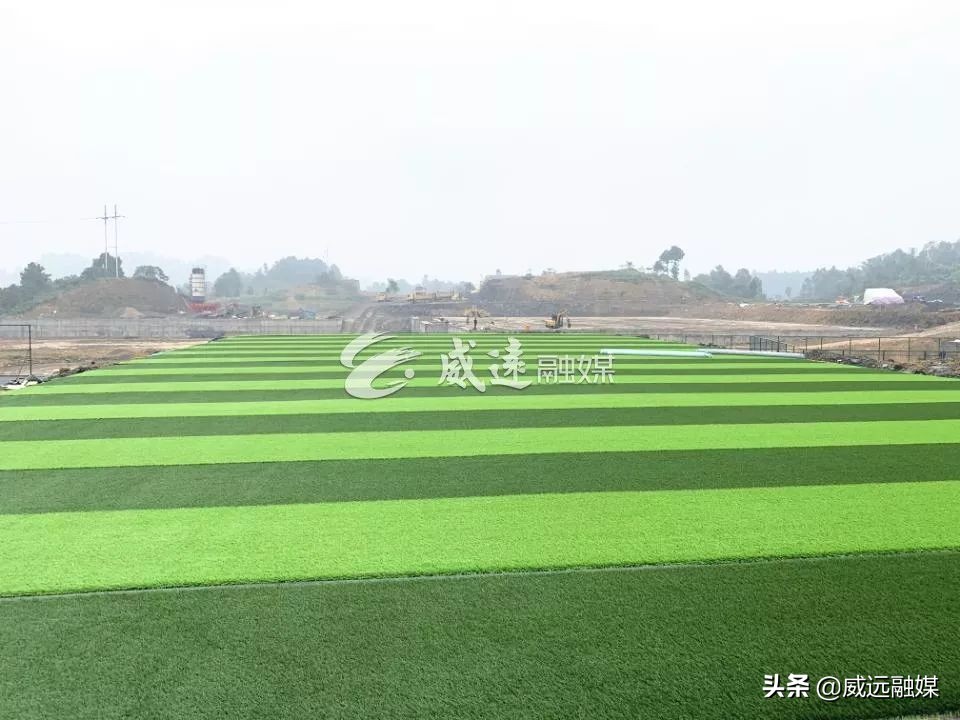 瓒宠鍩哄湴,瑙勬ā澶х殑鎷撳睍璁粌鍩哄湴