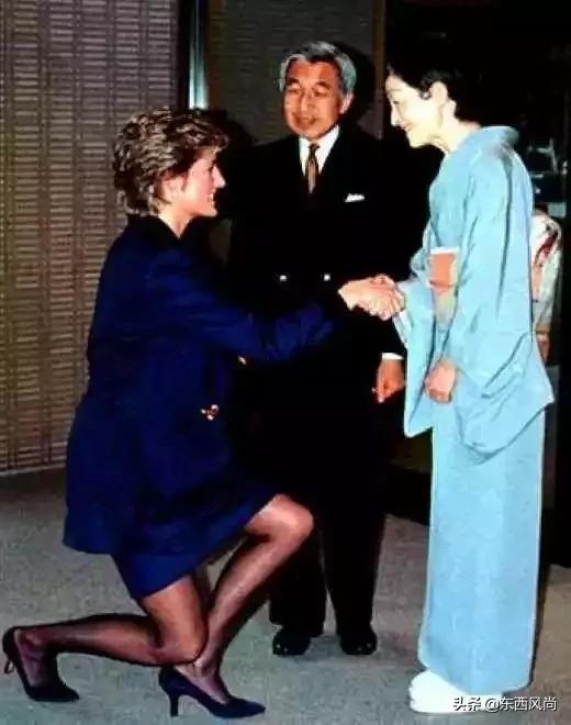 错伏美智子穿和服视频,日本皇太后美智子