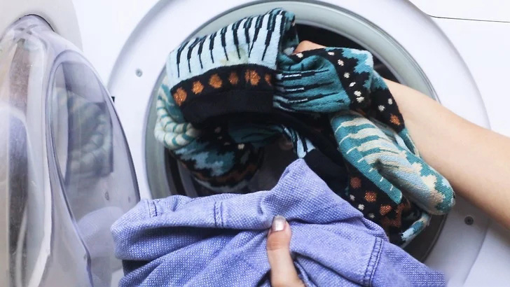 轻松除掉衣服小毛球,妙招去衣服上毛球