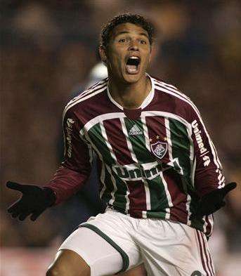 卢西奥代表哪个队赢得欧洲杯,卢西奥中卫有多厉害