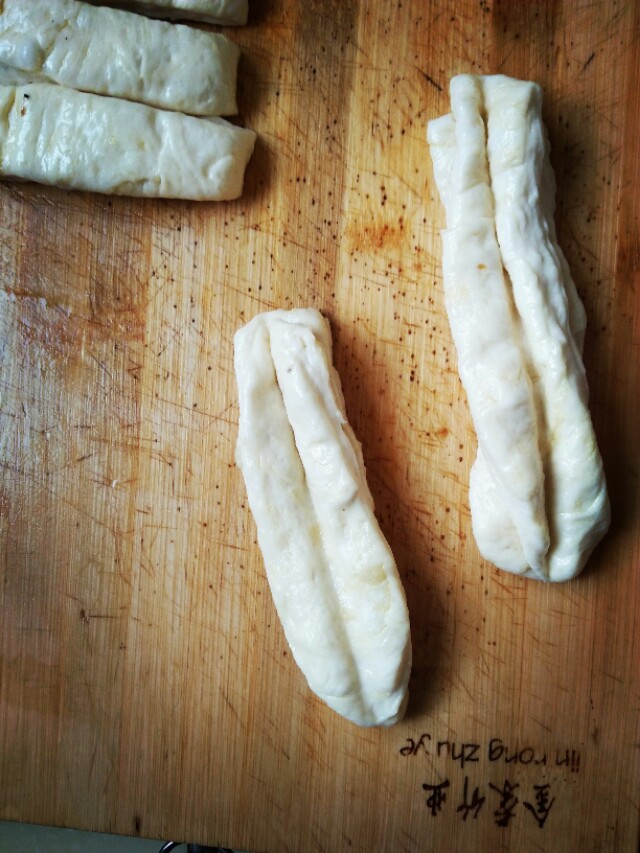 油条最好吃的做法根根蓬松,油条怎么做才酥脆好吃又简单