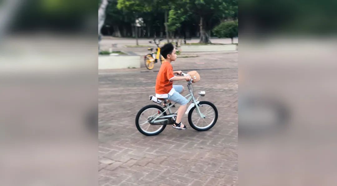 小白骑行如何训练视频教程,儿童骑行新手入门知识