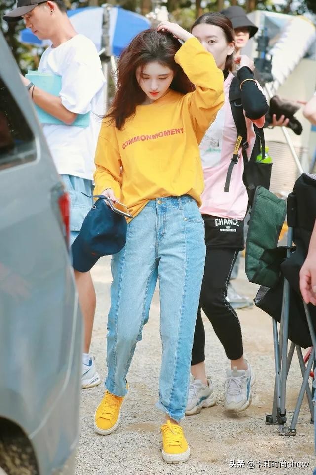 鞠婧祎穿白衣服配超短牛仔裤,鞠婧祎可外穿的安全裤