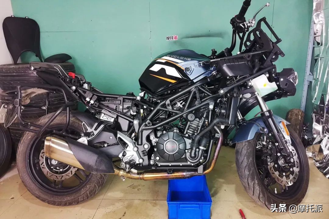 璧涚榫檙g3鏄粦鍔ㄧ鍚堝悧,璧涚榫檙g3鏈夋粦鍔ㄧ鍚堝悧