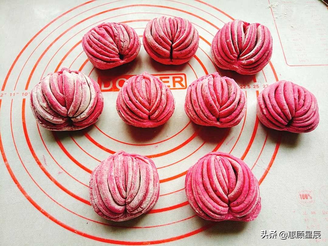 火龙果加鸡蛋加面粉做什么好吃,火龙果直接加面粉做好吃的