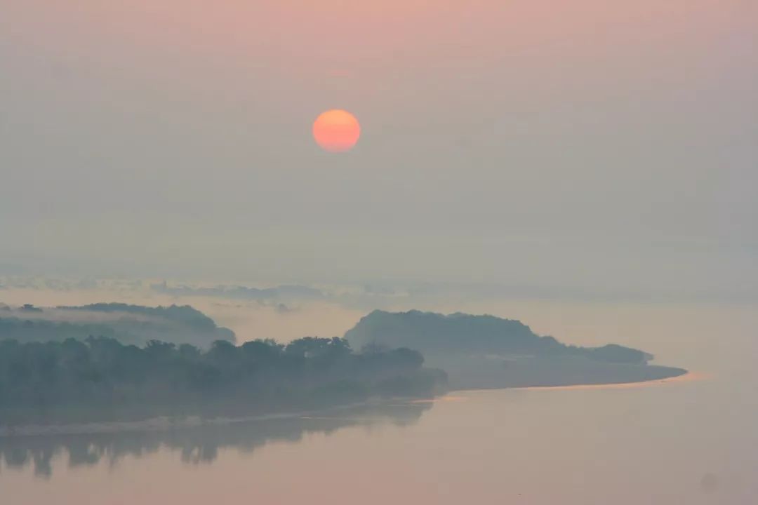 年平均气温25度左右的城市,年平均气温18度城市