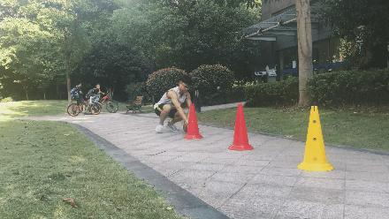 篮球球性球感教案,3-4岁篮球球性球感练习