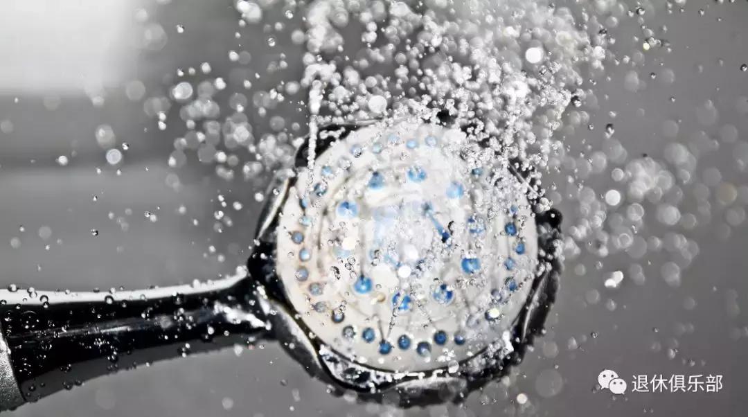 适合颈椎病穿的衣服,颈椎病适合穿的保暖衣女