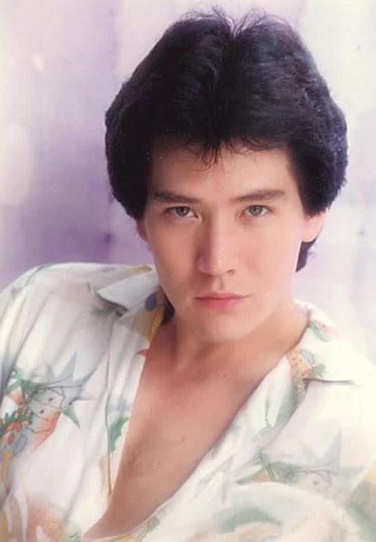 12岁的费翔现在怎么样了,62岁费翔现身状态