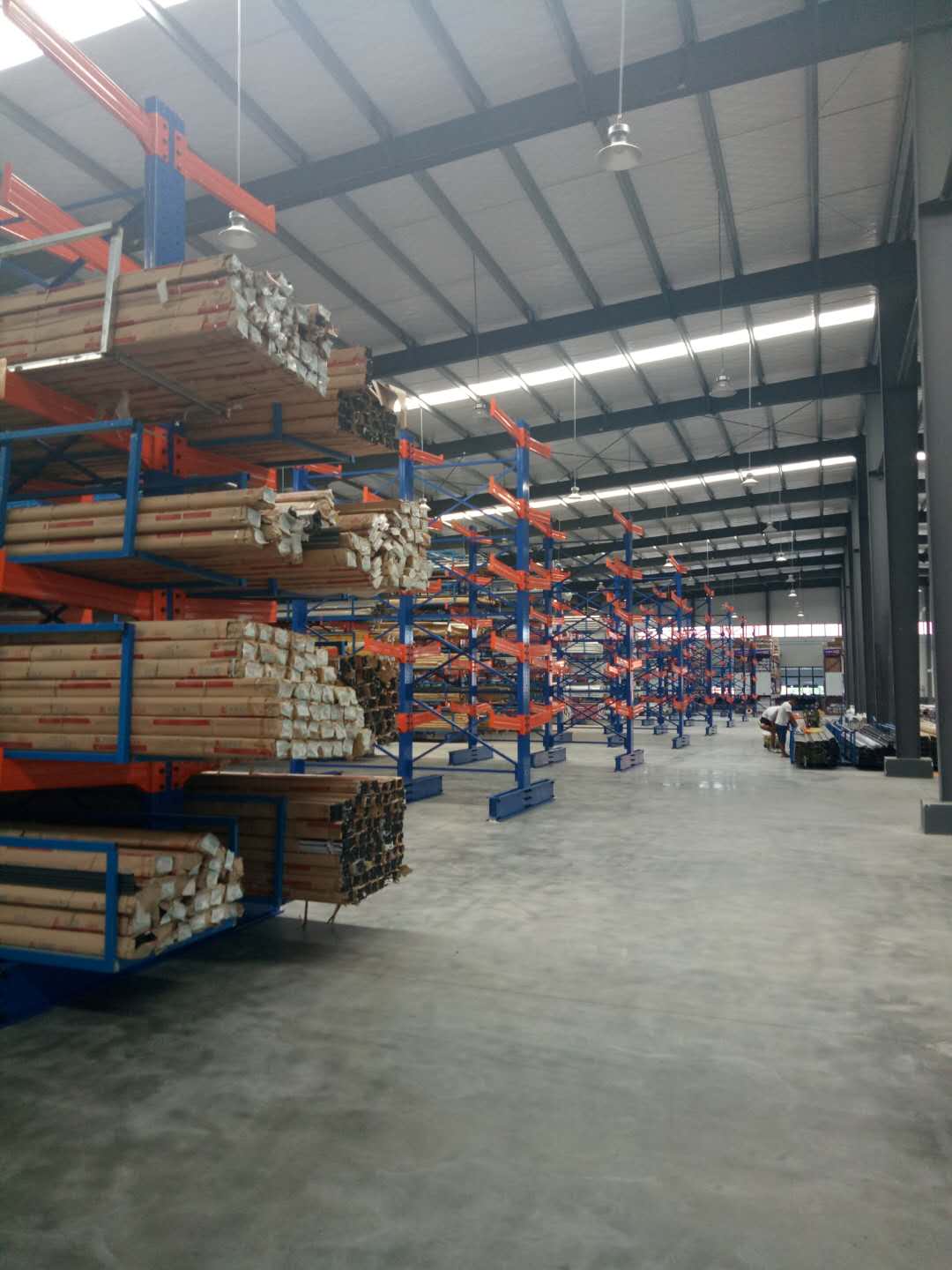 存放圆钢专用货架,悬臂式货架规格型号