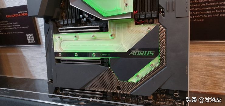 技嘉aorusxtemewaterforce水雕,技嘉4090水雕aorus