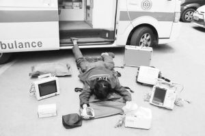 唐山妇幼医院丢纱布事件,唐山妇幼跳楼