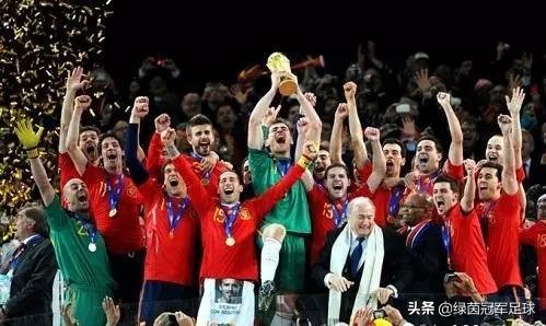 为了看球不愿出狱!也许是监狱足球史上第一真球迷