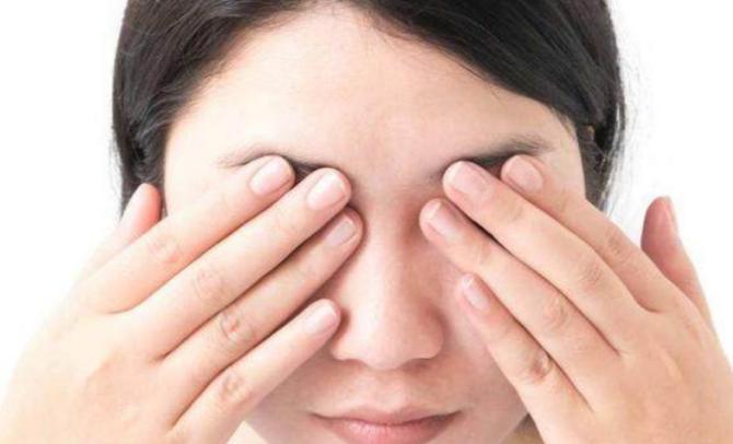 红霉素软膏在眼部涂,红霉素软膏除了涂眼还能涂哪里