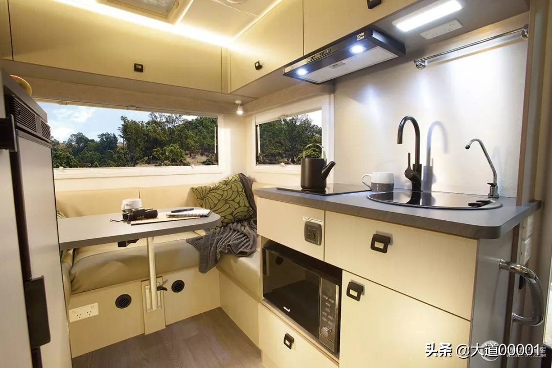 皮卡房车最佳方案布局,皮卡房车后置厨房布局