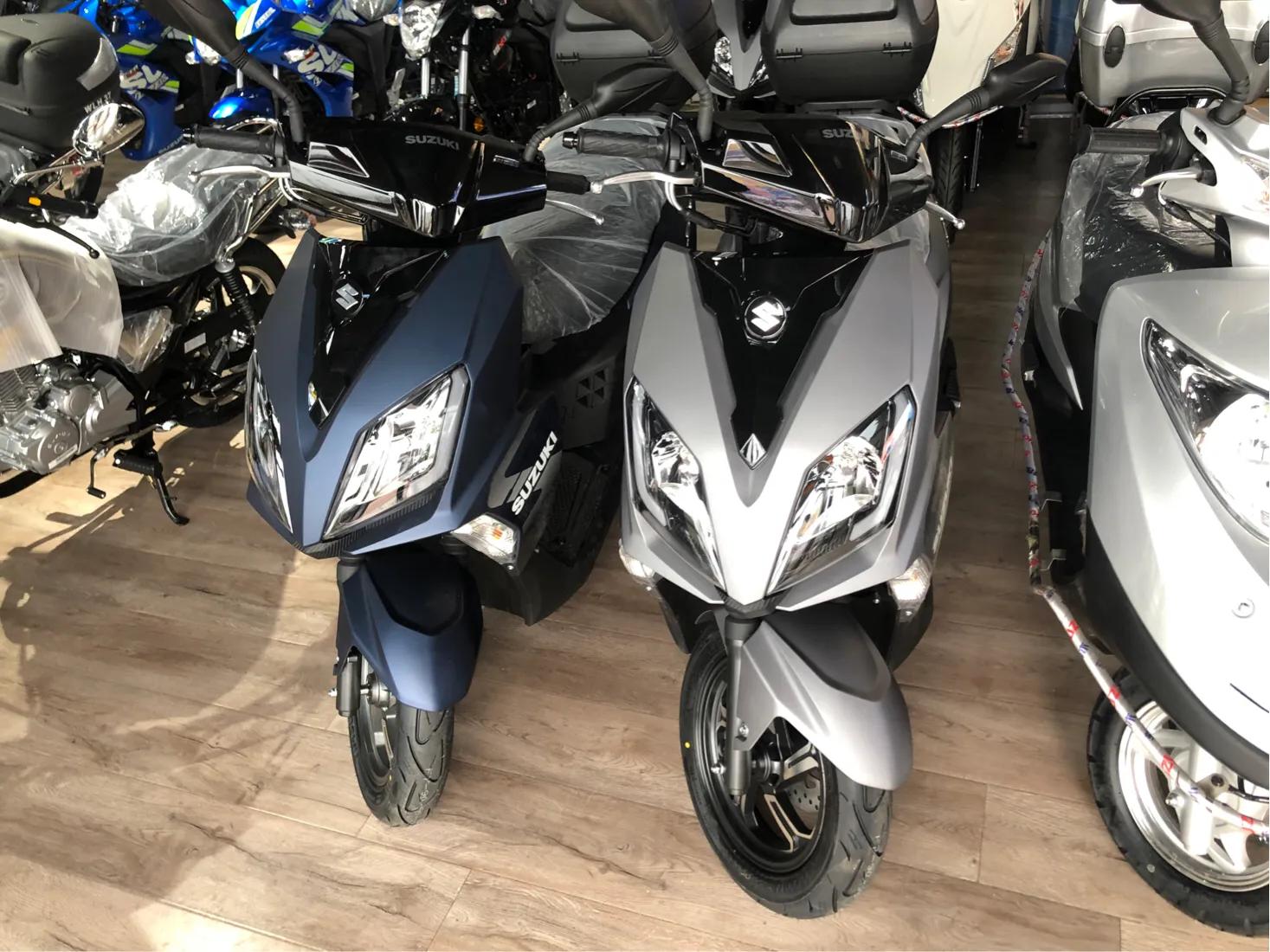 uy125高配和百年纪念版的区别,uy125百年纪念版开起来的感觉