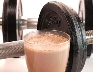 健身时候吃蛋粉好还是不吃好 (健身蛋白粉和保健蛋粉有什么区别)