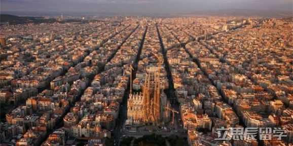 西班牙留学费用一年多少人民币,西班牙留学读博费用